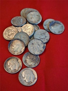 Picker's Bag of x22 CIRC MIXED DATE 90% Silver ROOSEVELT DIMES #MF 4357