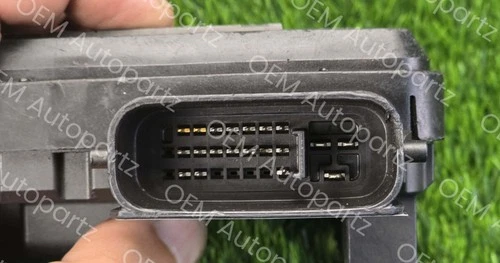 Lexus ES350 2013 Transmission computer Module 89530-33290 Oem Used - Picture 7 of 16