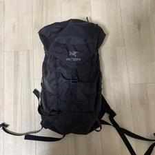 ARC'TERYX 25L Black Nylon Backpack Adjustable Straps Used