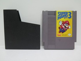 1985 Nintendo Super Mario Bros. 3 Video Game Cartridge In Sleeve Excellent!