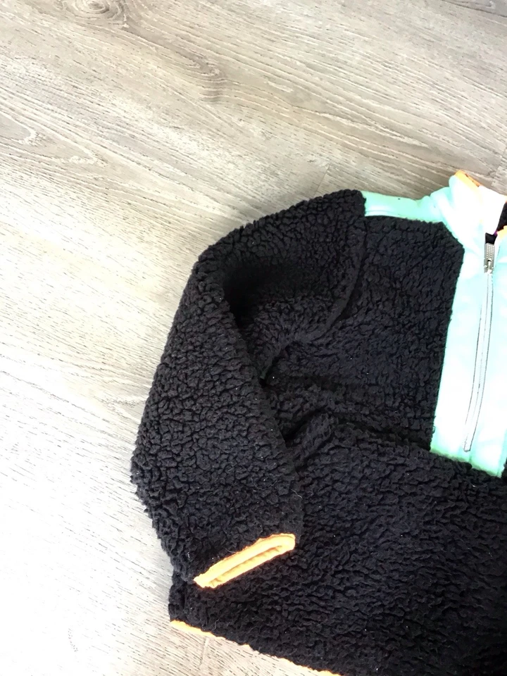 Chaqueta negra Nike Illuminate de vellón de pelo alto para niños talla 7 con cremallera de cuarto Foto 4 de 4