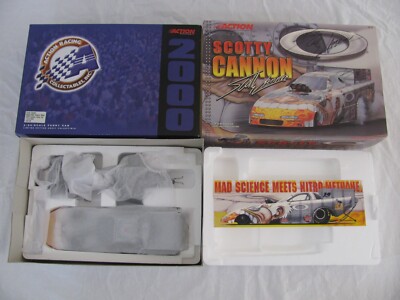 Oakleyファン必見Scotty Cannon 1/24 Funny Car赤 Oakleyファン必見Scotty Cannon 1/24 Funny Car赤 Oakleyファン