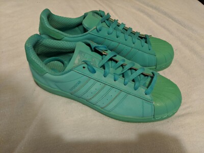 superstar mint green