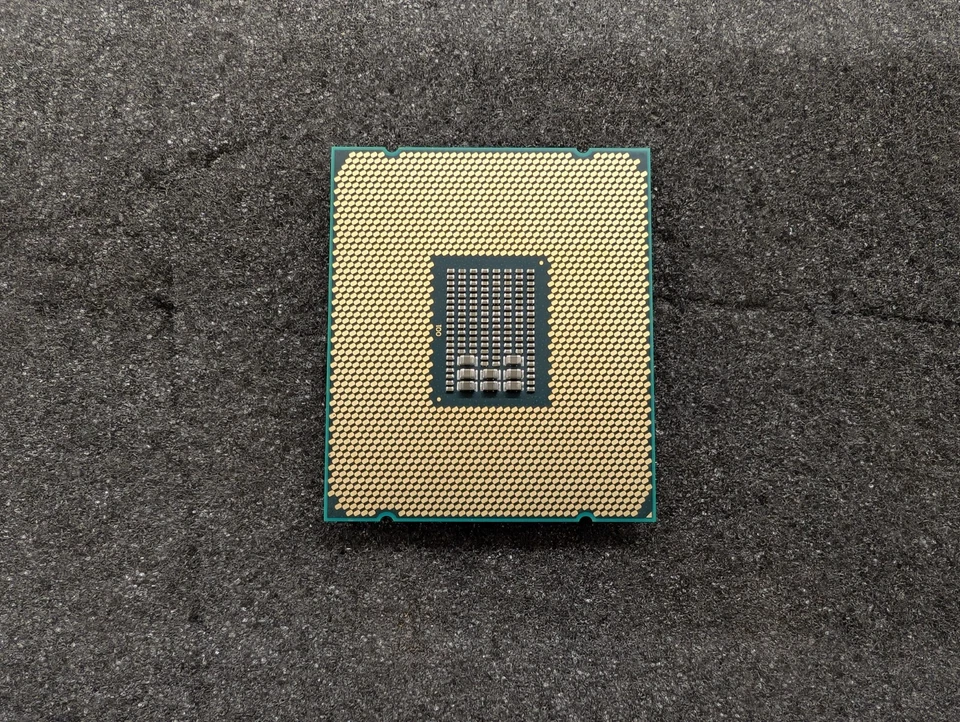 New, Intel, CM8066002044103S R2P6, 3.5GHz 4Cores 140W LGA2011-3 CPU Processor - Image 2 of 3