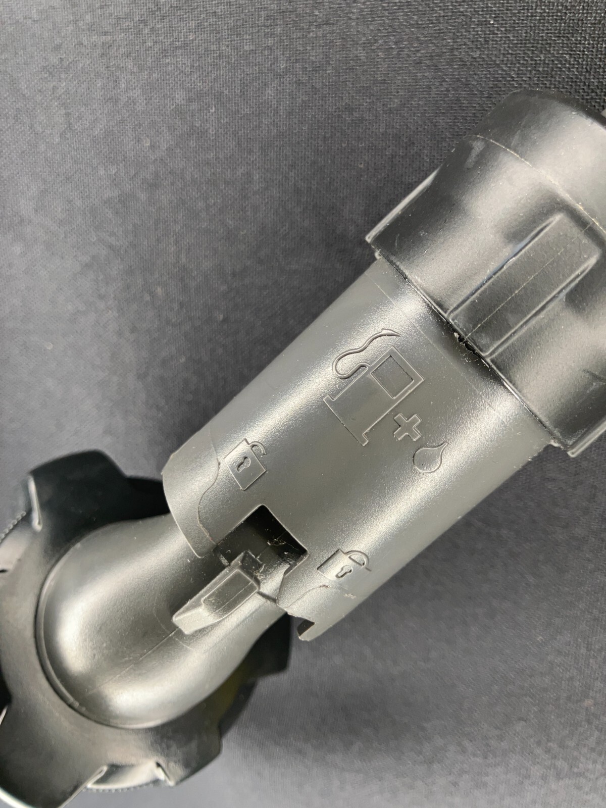 Husqvarna Fuel Spout For Combi Can 5+2,5l 586110401 5861104-01 586 11 04-01