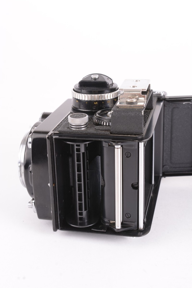 Rollei Rolleiflex 12/24 6x6 TLR 2.8F w/Planar 80mm f/2.8 Rollei Rolleiflex 12/24 6x6 TLR 2.8F w/Planar 80mm f/2.8