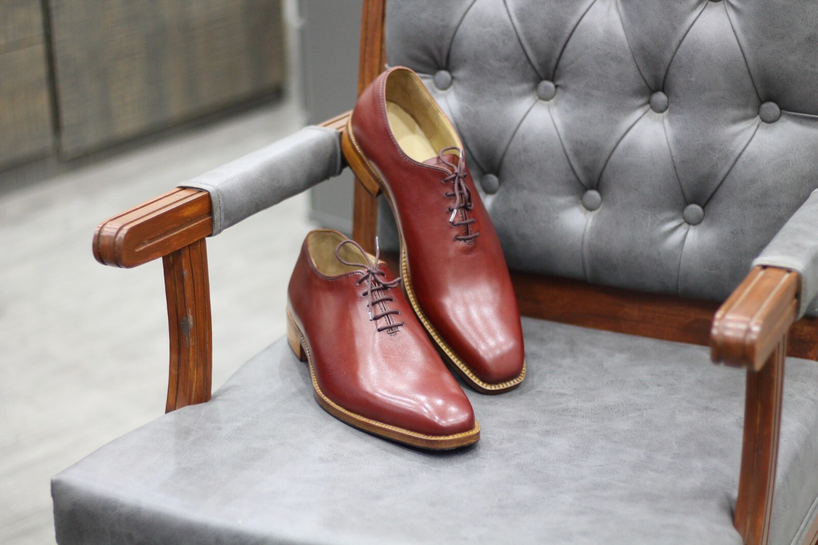 Nuevos zapatos Oxford hechos a mano de cuero genuino granate para hombre