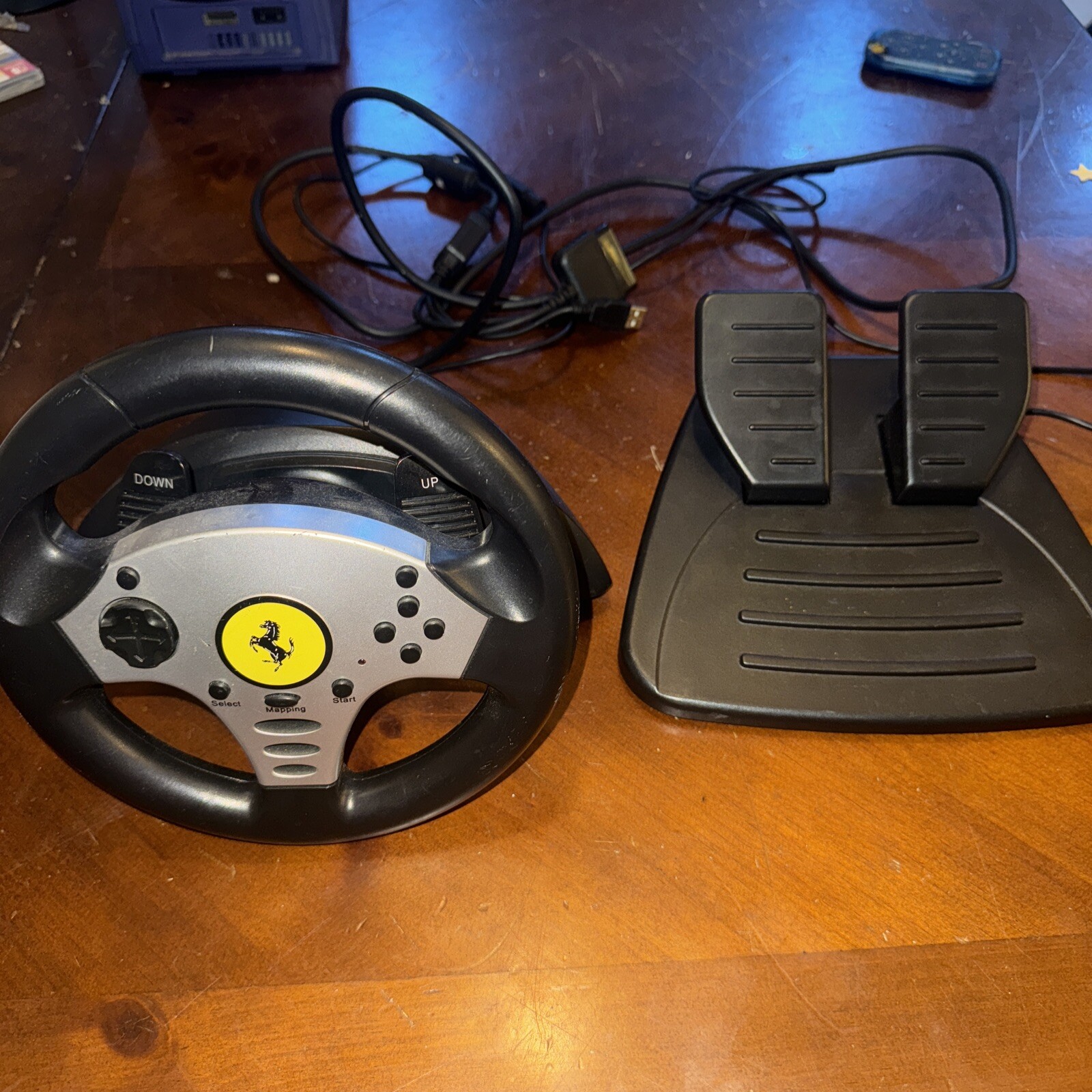 Thrustmaster Ferarri Universal Challenge 5 in 1 Wheel Pedals PlayStation Pc Wii