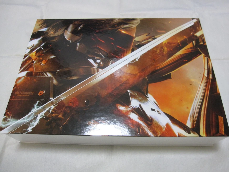 Operation Guide + Premium Package BOX PS3 Metal Gear Rising Revengeance Japanese - Image 4 of 4