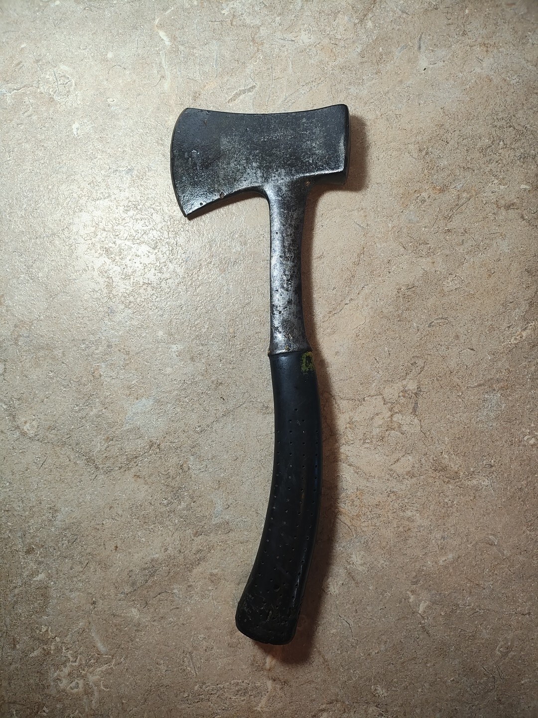 Great Neck  Cushion Grip Steel Camping Hatchet Axe Woodsman Chop Ax28