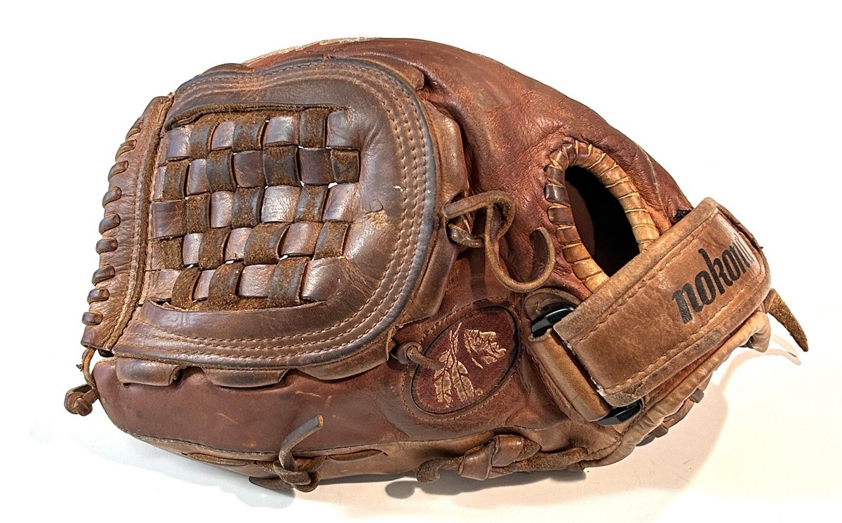 Kangaroo Leather Baseball Nokona Gloves Australia Nokona “Buckaroo