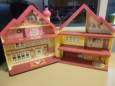 Bluey Ultimate Lights and Sounds Playhouse Home Playset House Dollhouse Blue