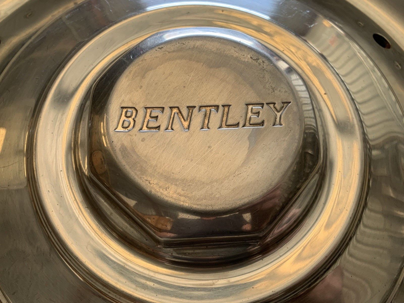 Bentley Hubcap Rim Wheel Cover Hub Cap 17" Across OEM USED NO RING 1