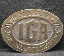 XF07141 SWEET VINTAGE 1976 IGA 50 INDEPENDENT GROCERS ASSOC. BRASS BELT BUCKLE