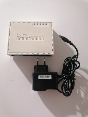 MikroTik RouterBOARD RB750