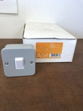 Acel AC1814 Metal Clad 1 Gang 2 Way Switch 6AX with Box &ndash; 10 Pack &ndash; Free Post