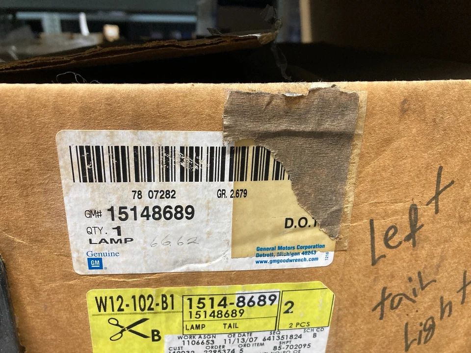 Conjunto de luz trasera izquierda 15148689 GM Foto 2 de 2