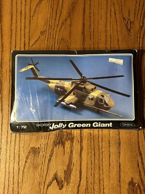 MODEL KIT 1/72 STARFIX SIKORSKY JOLLY GREEN GIANT 900/02 FACTORY SEALED! NEW!!