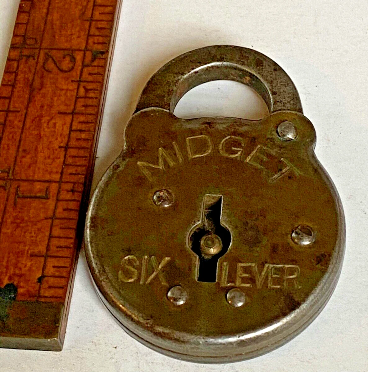 Lever padlock on sale