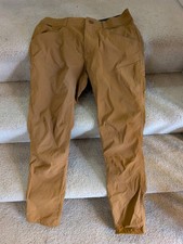 KUHL Men  s Size 30 X 32 Konfidant Air Pants Vented Beige