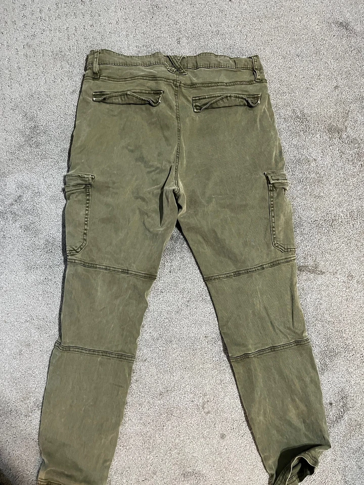 H&M LOGG Mujer Pantalones de Carga Joggers 12 Verde Informal Utilidad Día Cápsula Grunge Foto 4 de 4