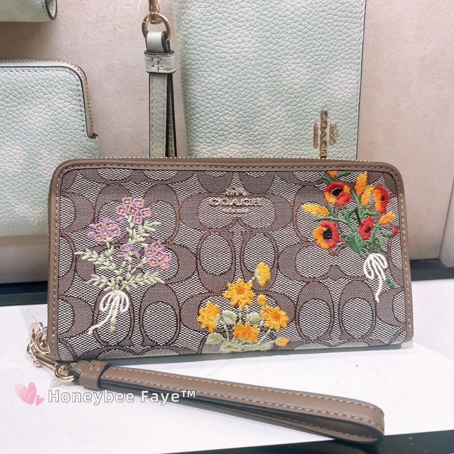 Emiria Wiz パレフローラルウォレット NWT Coach Long Zip Around Wallet In Signature Canvas With Floral