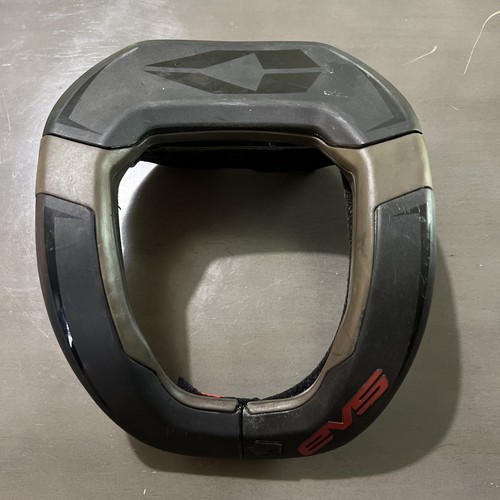 EVS Youth R4 Neck Support - Black R4-BK-Y