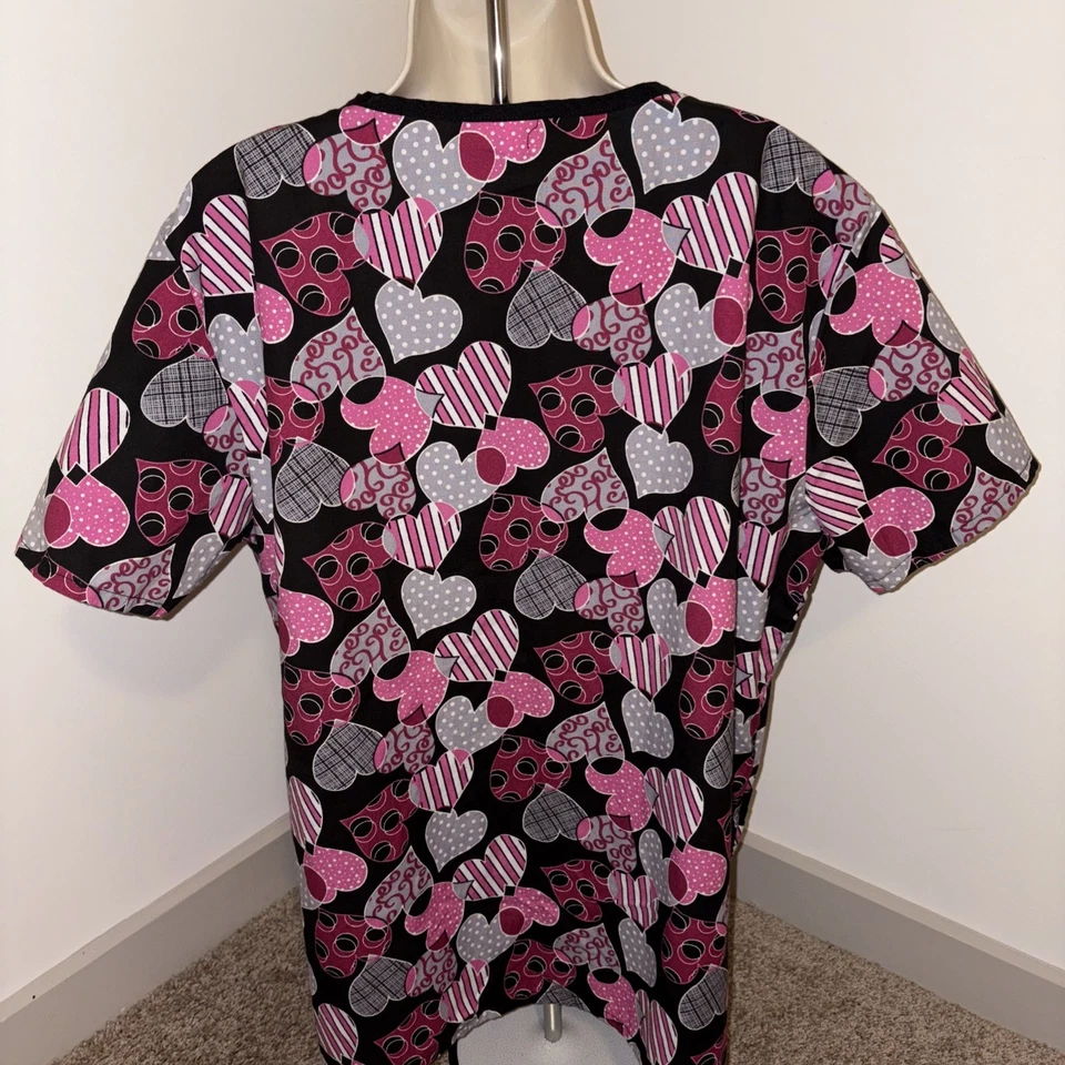 WOMAN'S HEART SCRUB TOP SHIRT  SIZE 2x VALENTINES - Image 2 of 3