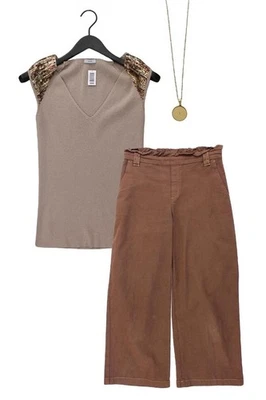 Tenue mode femme taille S avec débardeur ZAPA en taille S et collier - Photo 1/4