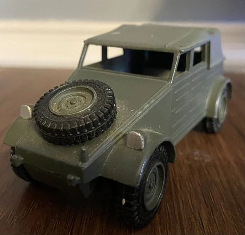 Vintage Volkswagen Military Vehicle – Die‑Cast VW Model – Original Paint