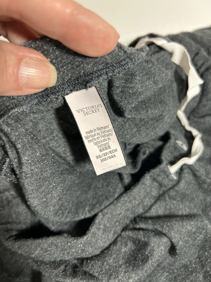 Pantalones para dormir Victoria's Secret VS para mujer talla XS grises Foto 3 de 4