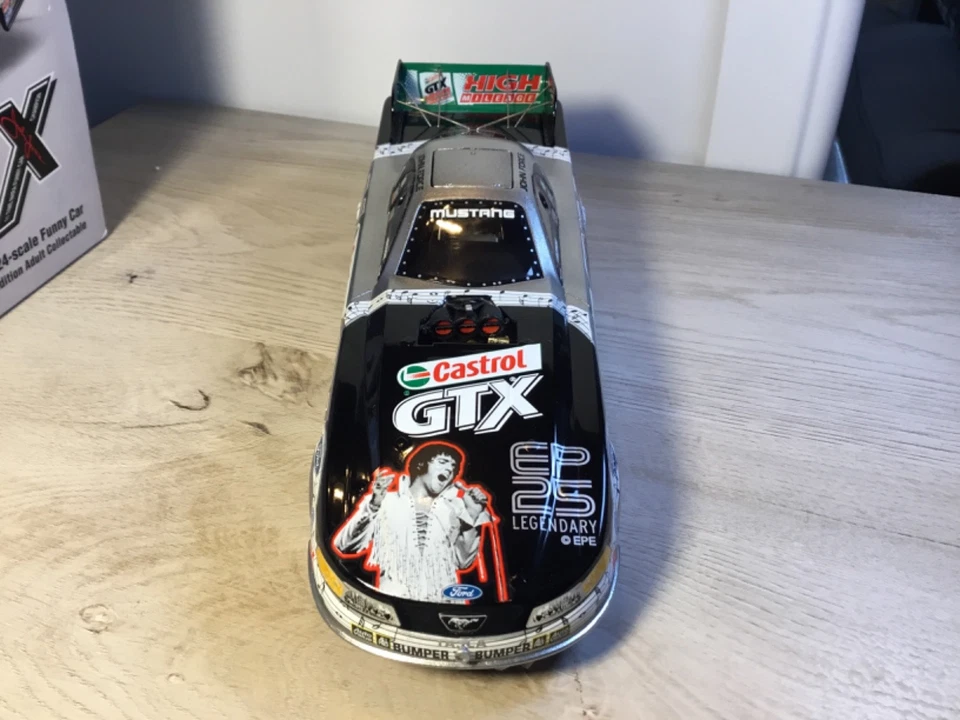 RARO 1:24 John Force ELVIS PRESLEY 2005 25º ANIVERSARIO NHRA DieCast COCHE DIVERTIDO Foto 3 de 4