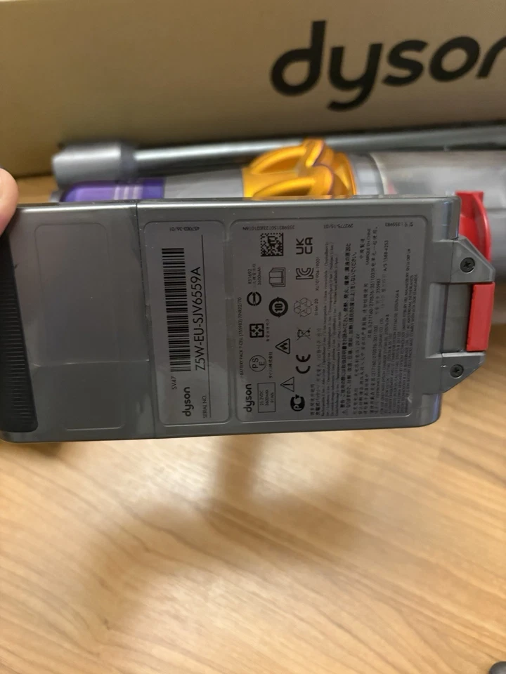 Dyson V15 Detect, photo 2 sur 5
