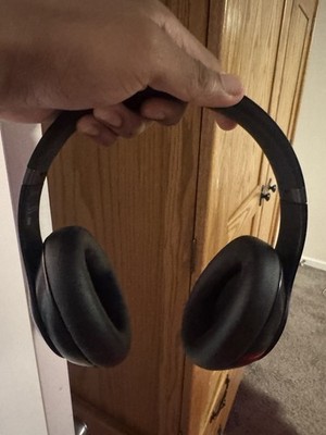 Beats by Dr. Dre Studio Pro Wireless Over-Ear Headphones Black Bluetooth