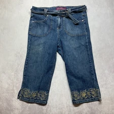 Gloria Vanderbilt Capri Jeans 8 Petite Embroidered Floral With Belt