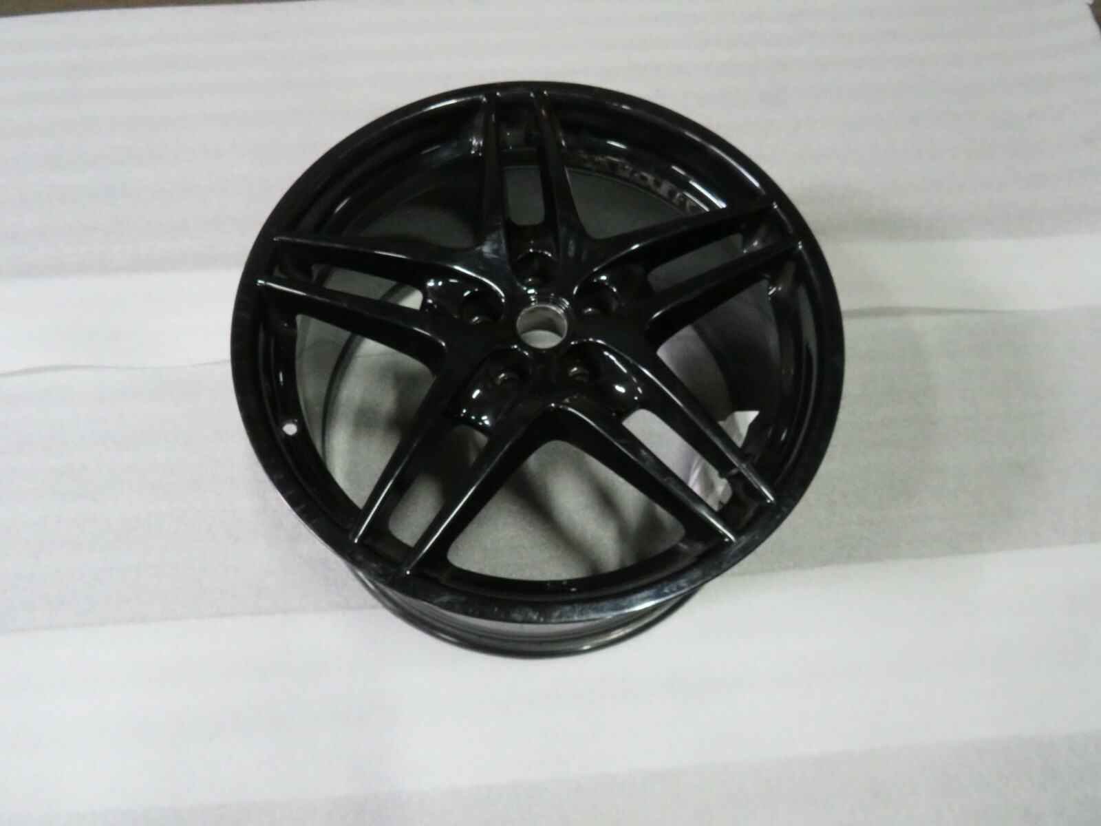 Ferrari F430, Rear Wheel, Black, Damage / Prior Repair, Used, P/N 194266