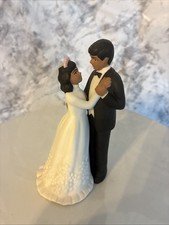 Beautiful Bride And Groom Wedding Cake Topper With Vail