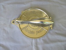 Prensa para tortillas de lujo de aluminio marca Norpro Tortilladora - hace 6 pulgadas