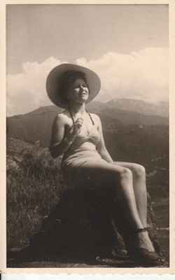 Photo postcard beautiful young woman in bikini nude snapshot 1953