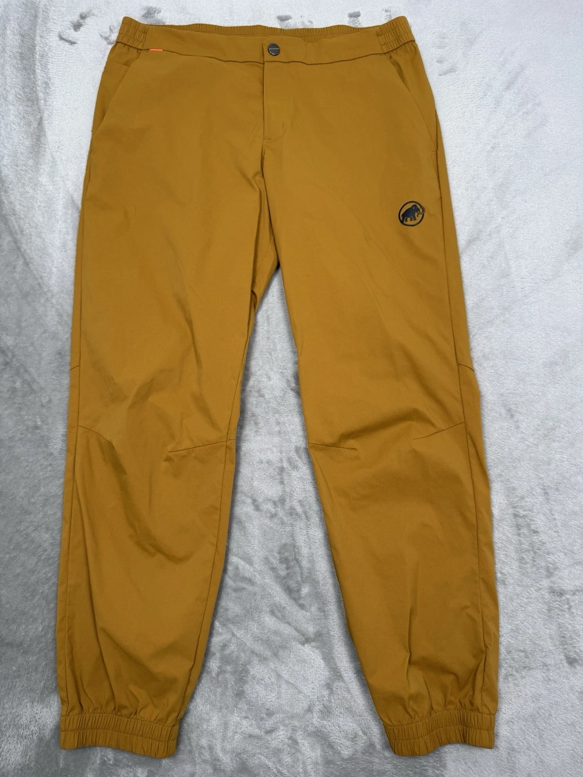 Mammut Hueco Cuffed Pants Mens 38 Yellow Gold Hiking Jogger Stretch Trail Rain
Opens in a new window