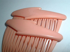 VINTAGE PAIR ART DECO PEACH CELLULOID 3" SIDE HAIR COMBS