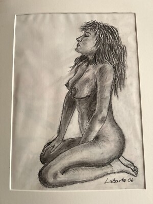 Akt knieend, Kohle, 42 cm x 30 cm, Kohle auf Papier.