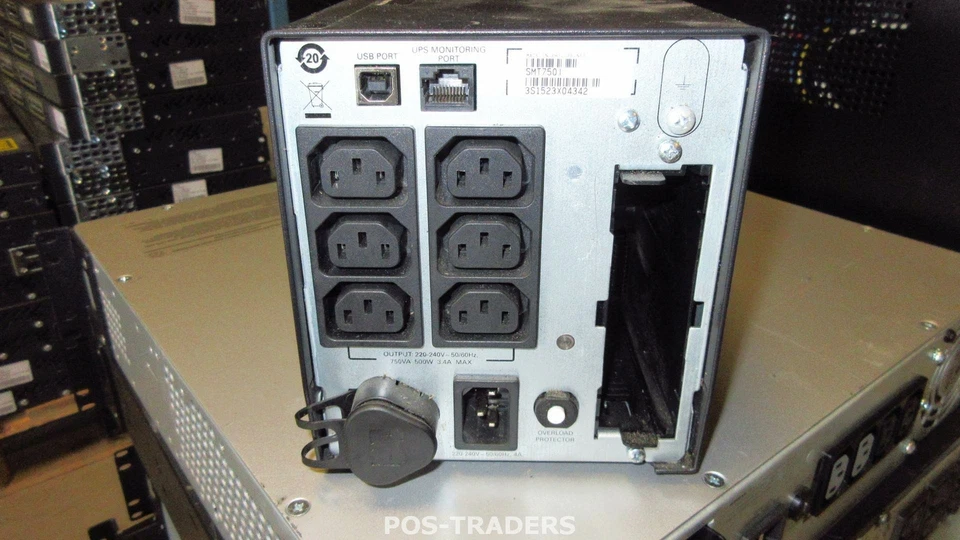 APC SMT750I Smart-UPS UPS - 750 VA 500 W - 230 V EU USV Power Backup 6-Ports - Image 2 of 3