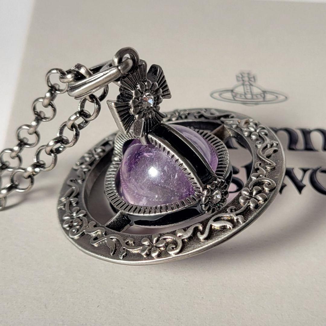 Vivienne Westwood Small Orb Necklace Pendant Purple x floral Vivienne Westwood Small Orb Necklace Pendant Purple x floral