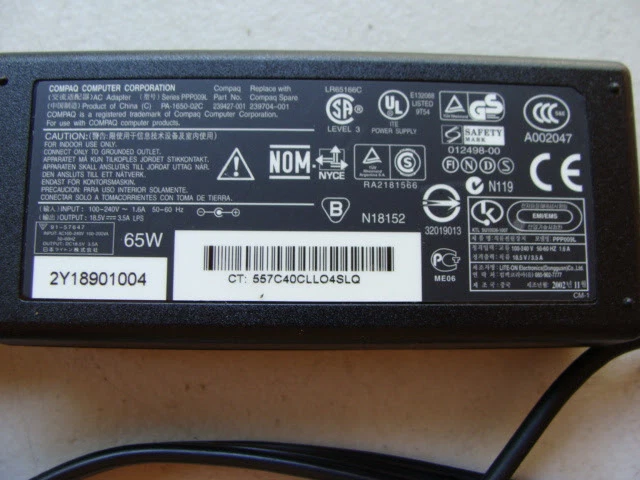 Adaptador de corriente alterna Compaq PPP009L, PA-1650-02C Foto 2 de 4