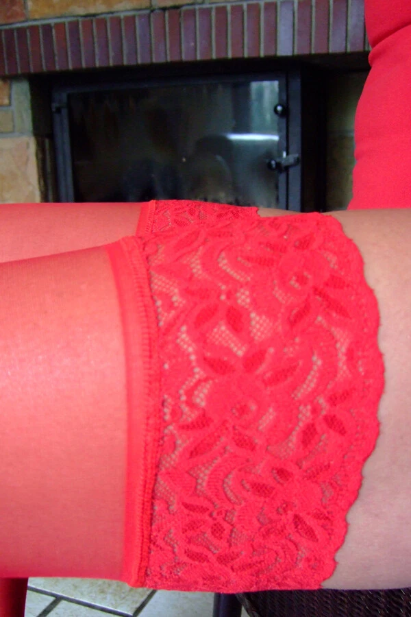 Nylons halterlose Strümpfe Straps Spitze rot HOT 34 bis 50 15DEN N Wäschebeutel - Bild 2 von 2