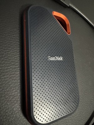 SanDisk Extreme Portable SSD 500gb External Hard Drive