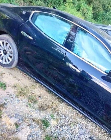 Maserati Ghibli 2014-2019 FRONT+LEFT Weatherstrip