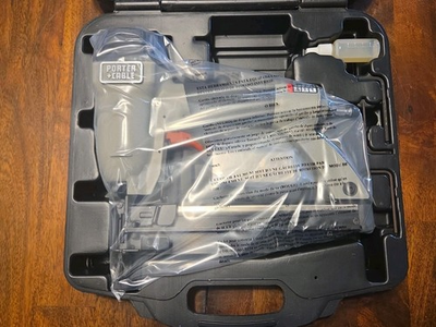 #ad NEW Porter Cable FN250B 3 4 Inch to 2 1 2 Inch 16 Gauge Finish Nailer $50.00