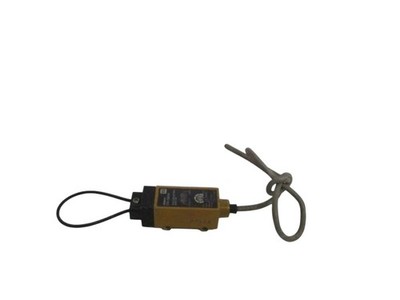 OMRON E3S-X3CE4 PHOTOELECTRIC SWITCH UNMP